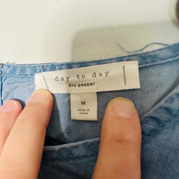 NWT Blu Pepper Day to Day Chambray Blue Ruffles Dress Size Medium - Picture 7 of 16